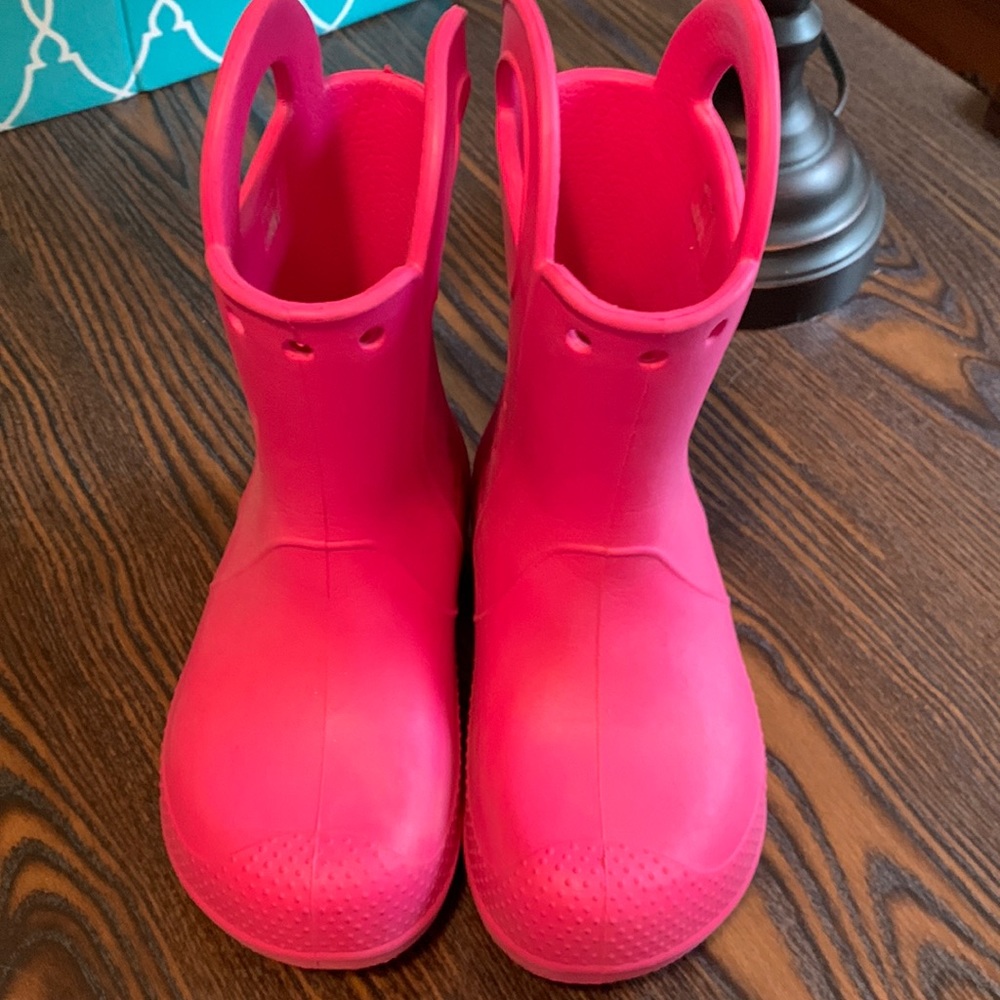 Pick Croc rain boots